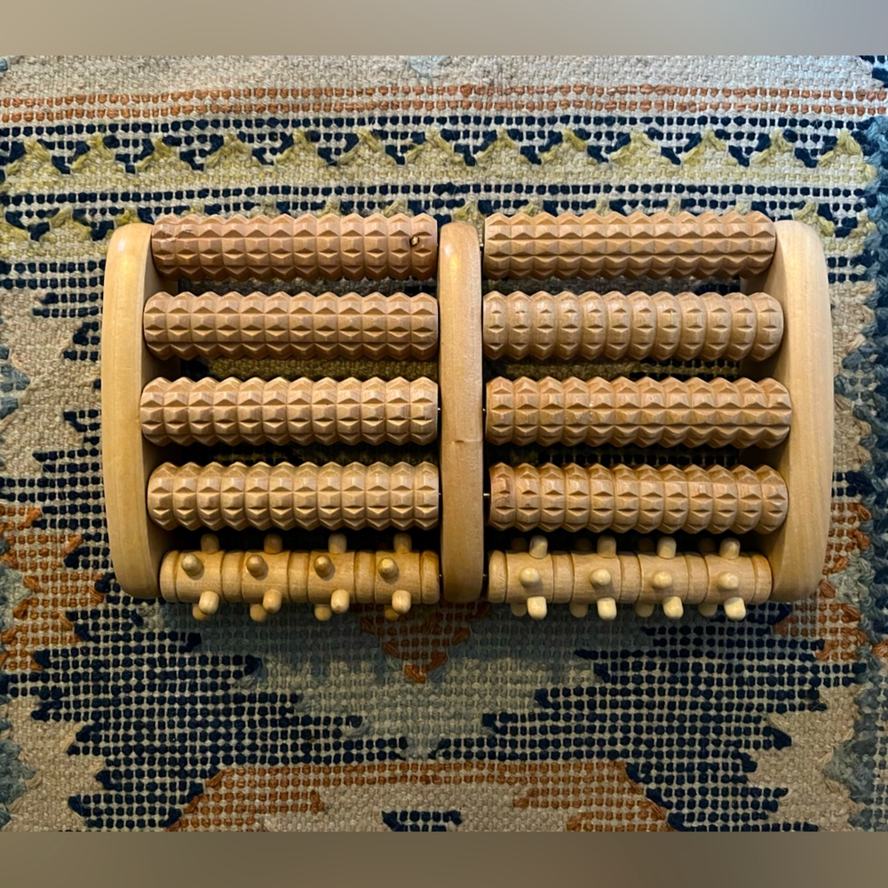 Theraflow wooden foot massage - great to relieve pain !